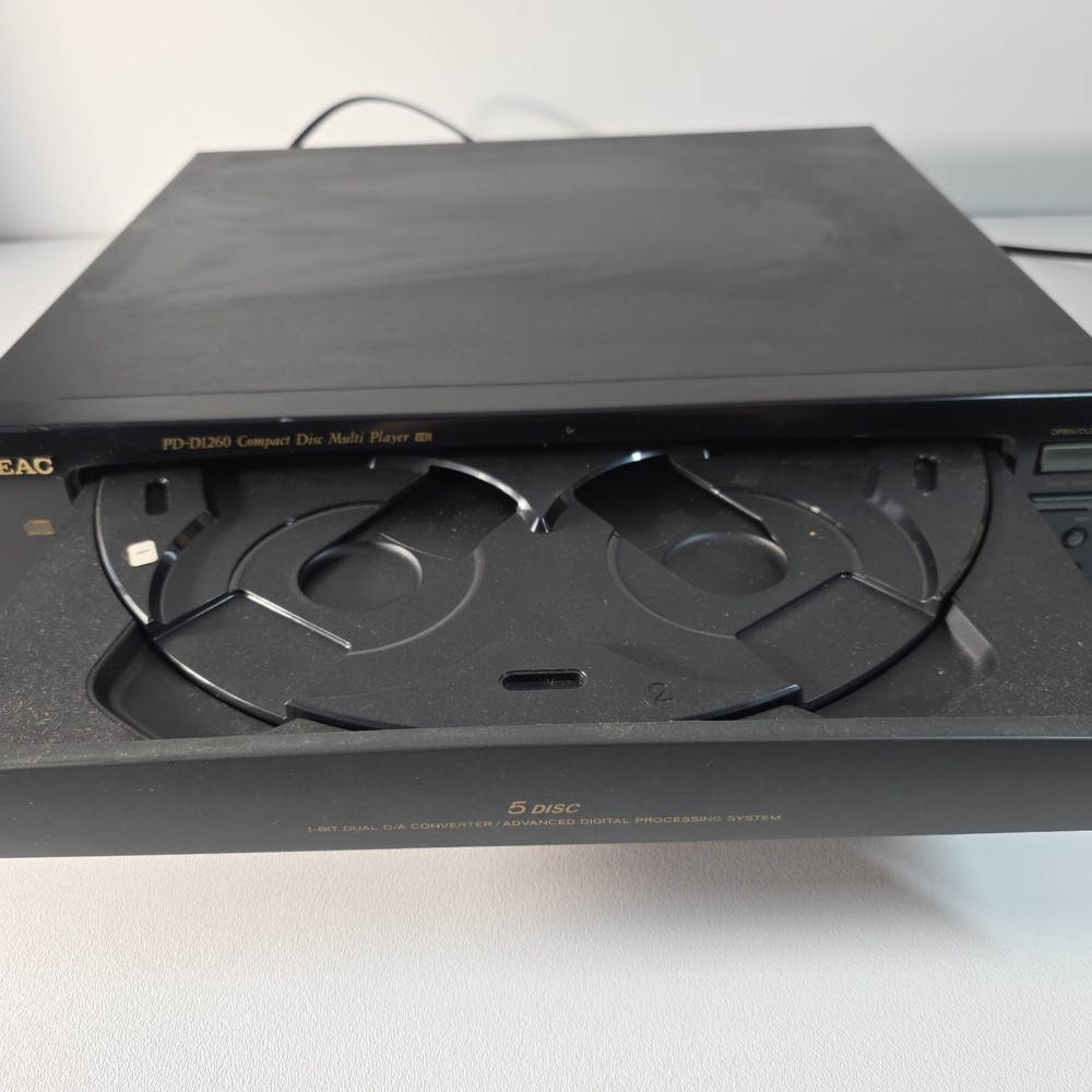 Teac PD-D1260 CD Changer No Remote Tested