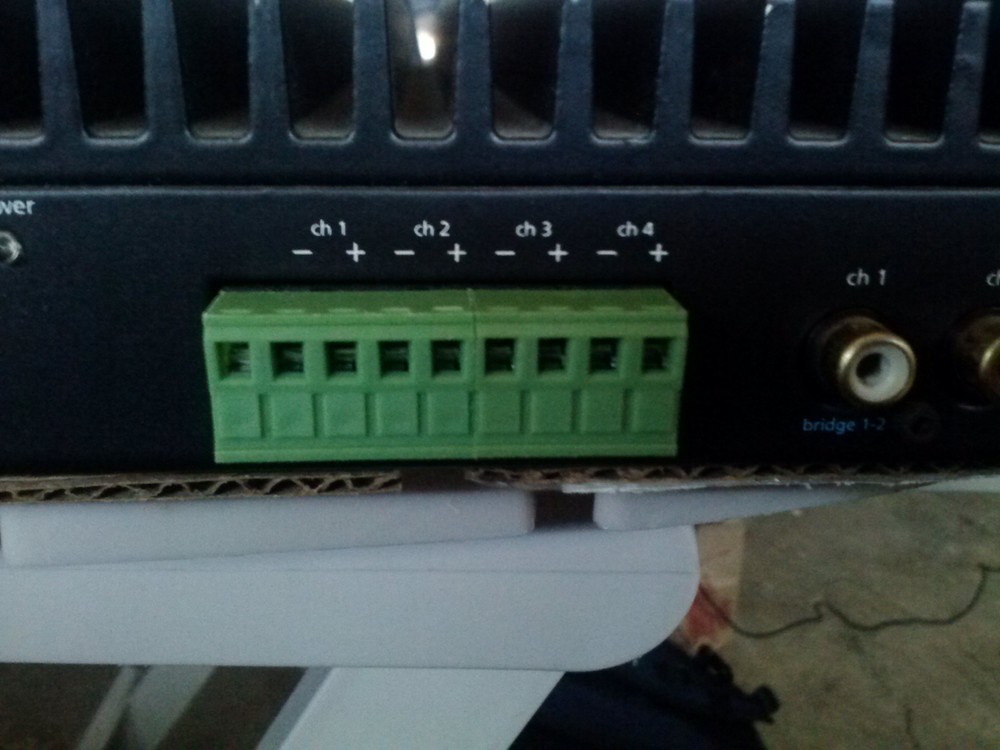 4-Pin Processor / Equalizer Power Plug KICKER Front Row ZXDSP1 ZXSUM8