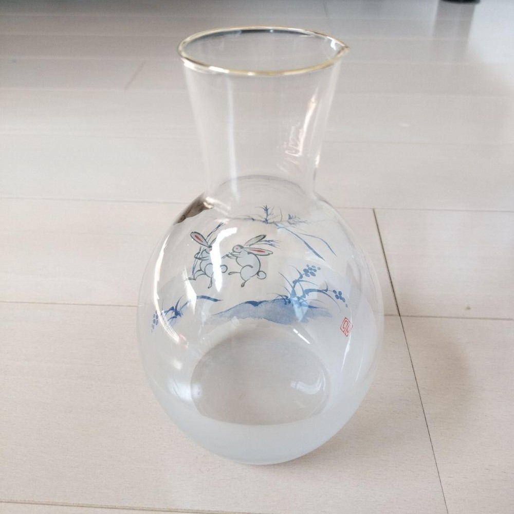 Set of 4 glass sake cups