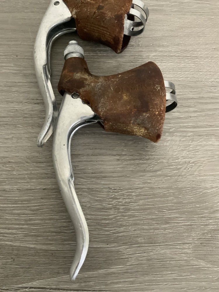 OLIMPIC BRAKE LEVERS NON-AERO CABLE STOPS/ADJUSTORS