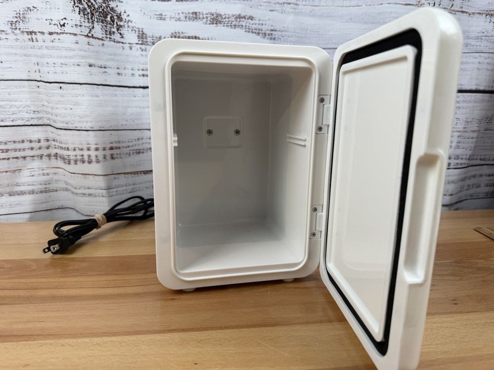 Modelo 6 Can Mini Fridge Orbit Tested Works