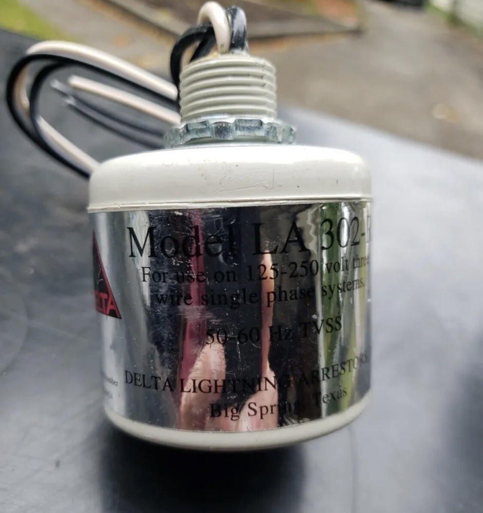 LA 302-R DELTA LIGHTNING SINGLE PHASE 3 WIRE 125-250 VOLT