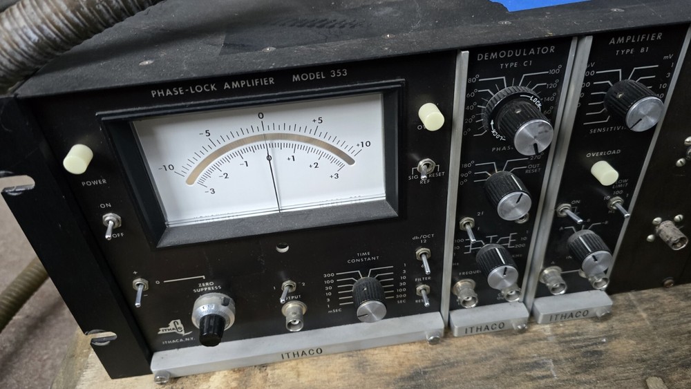 Ithaco Phase-Lock Amplifier Model 353