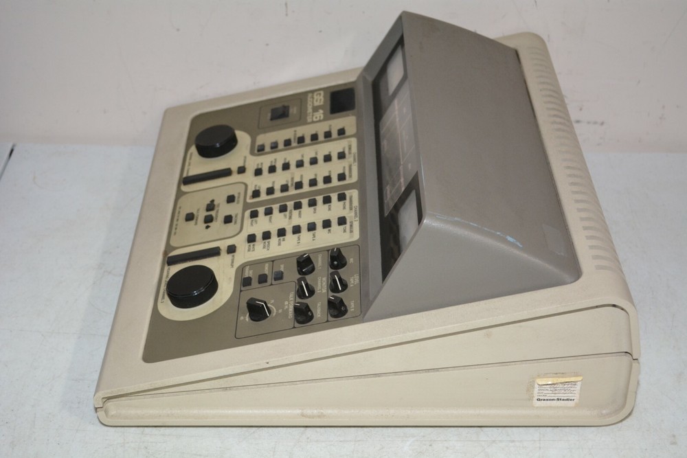^ GSI 16 2 Channel Audiometer Model 1716 #D206