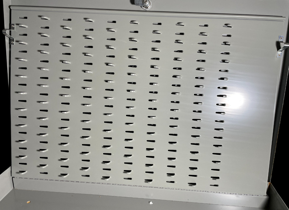 Lund Key Cabinet For 130 Keys Unused