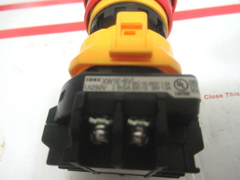 IDEC XWIE-BV EMEGENCY STOP SWITCH