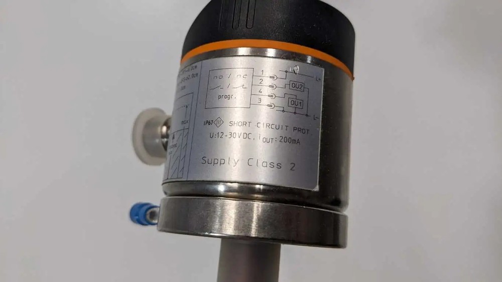 IFM Efector LK7024 Electronic Level Sensor 585mm Range LK0728A-A-00KQPKG/US 728m