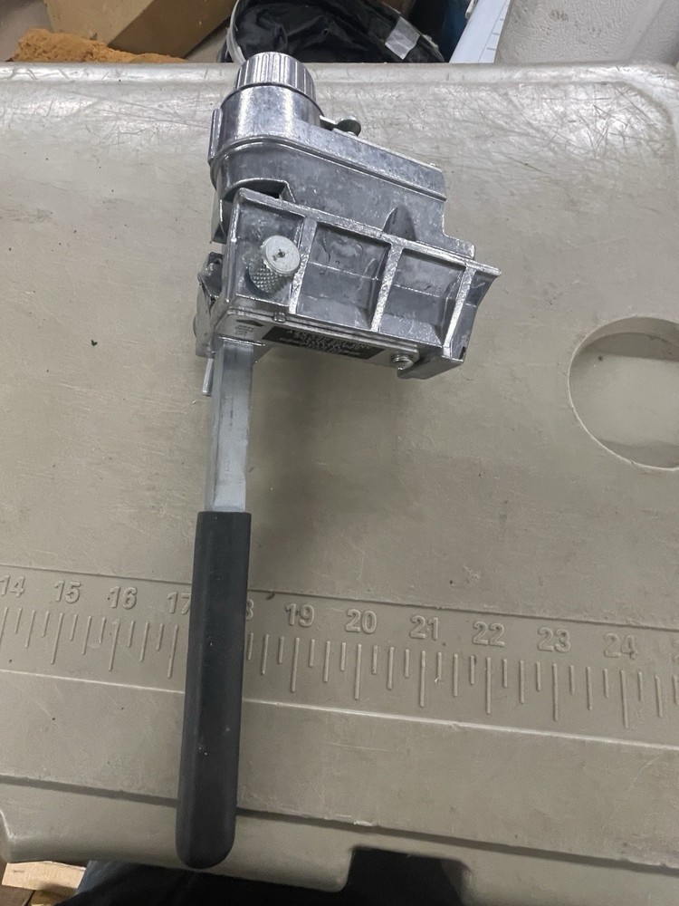 Speed Systems Insulation Stripper Tool With Straight Blade Installed