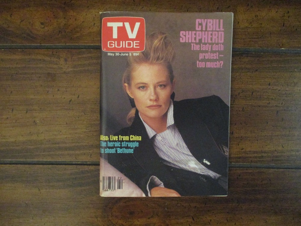 May-1987 TV Guide(DONALD SUTHERLAND/NORMAN BETHUNE/MOONLIGHTING/CYBILL SHEPHERD