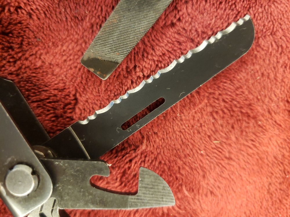 🔪🔪 Gerber Multi Tool Black Needlenose MP600