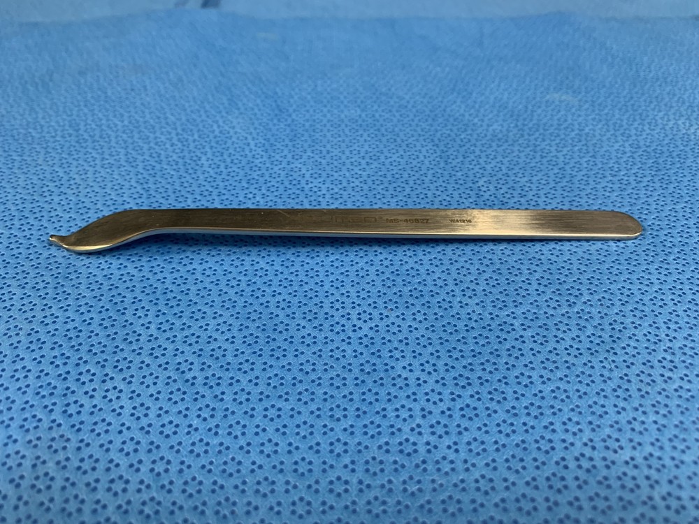 Acumed 15mm Hohmann Retractor MS-46827