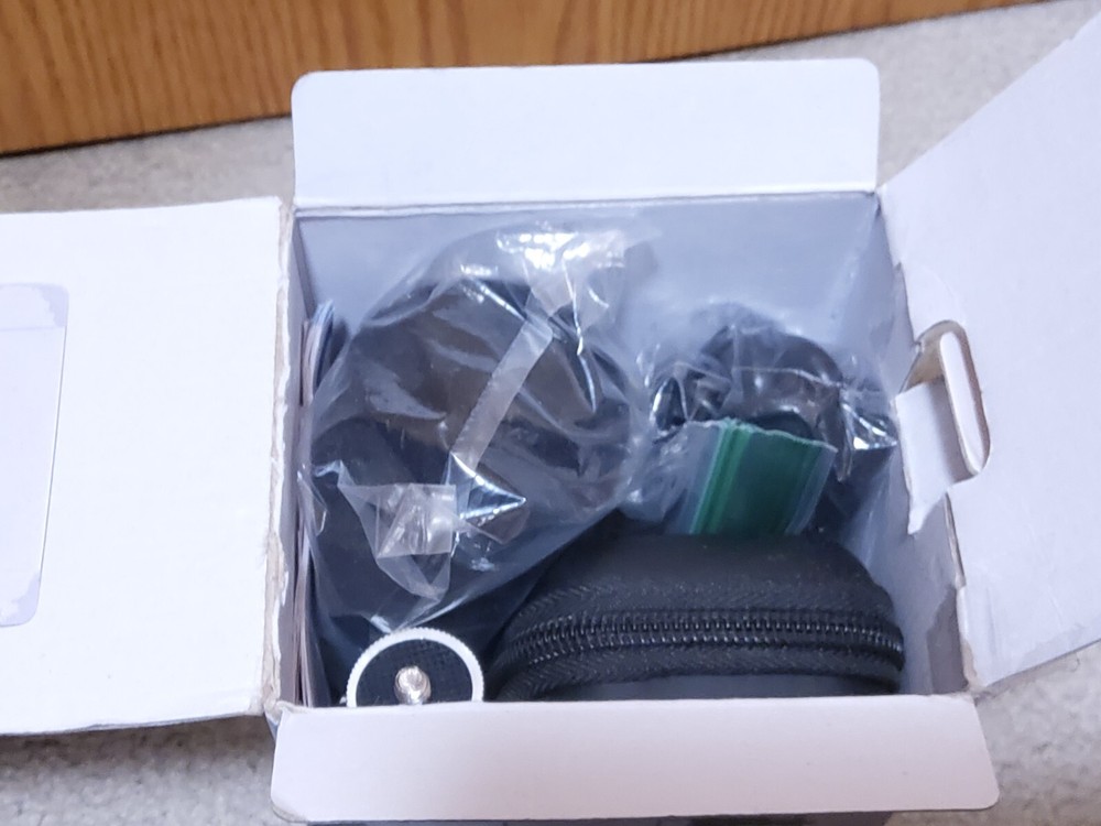 Zoom Q2HD Video Recorder Bundle with Complete Accessory Pack Tested