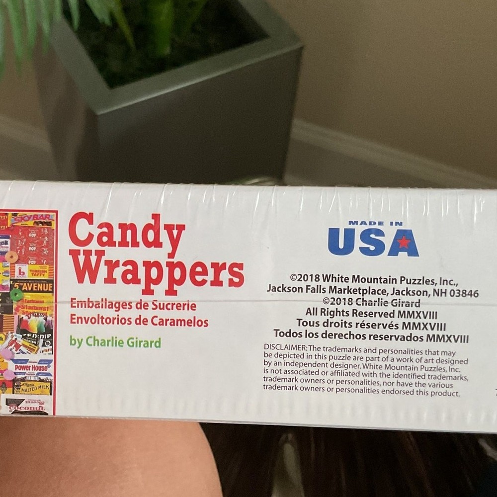 White Mountain 1000 Candy Wrapper Colorful Puzzle