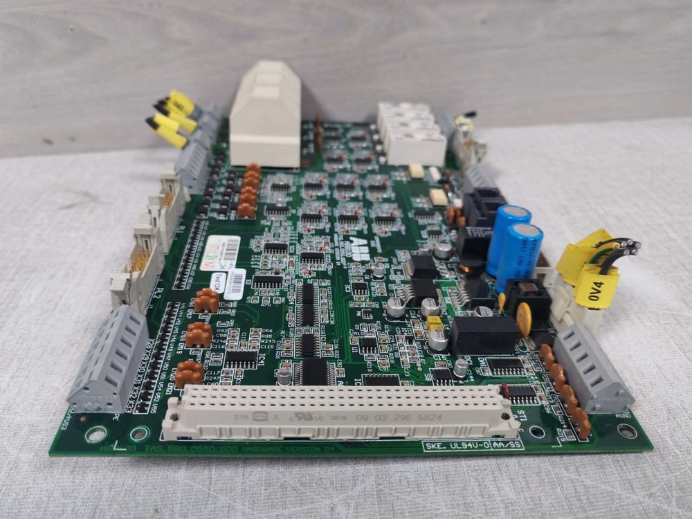 ABB 100 TAS.580.0550.G00 HARDWARE VERSION 04 BOARD ABB100