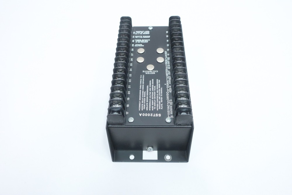 Dynalco SST-2000A-1 Speed Switch Transmitter 300v-ac 28v-dc