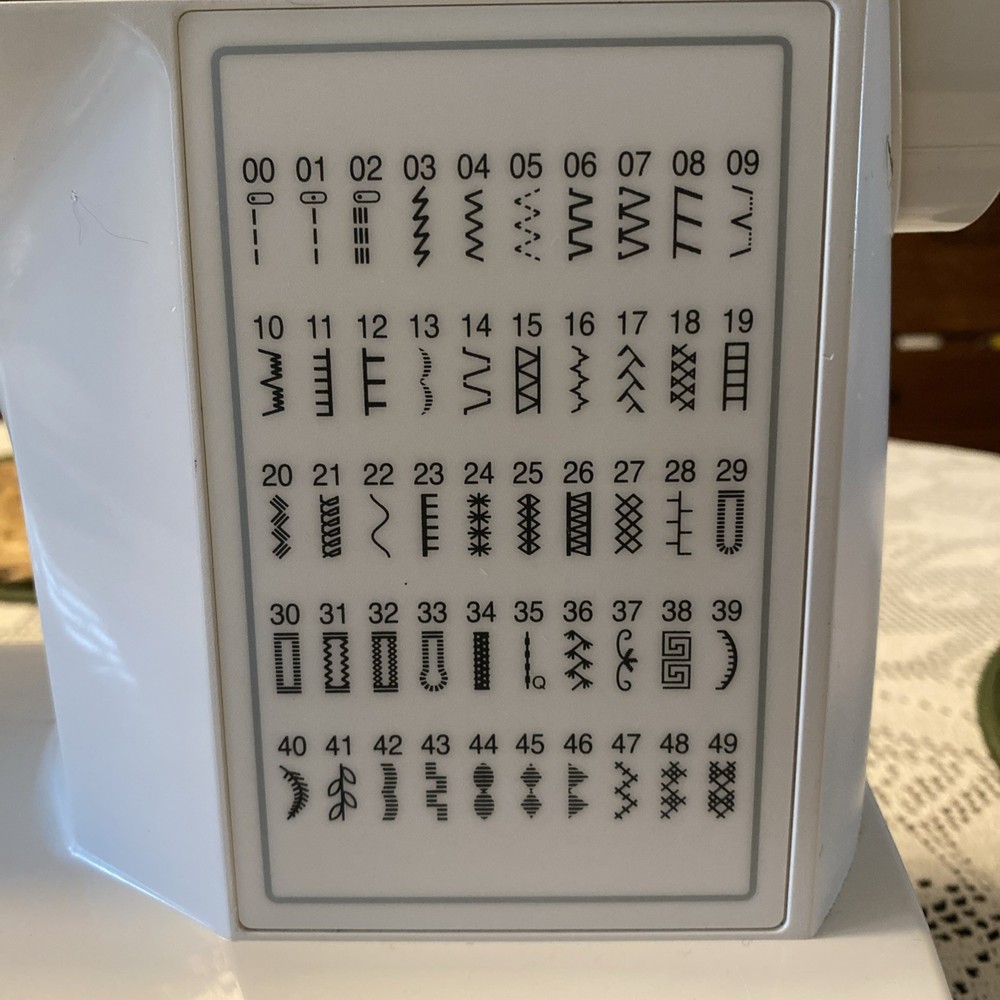 Brother sewing machine project runway limited edition CE-5000PRW computerized