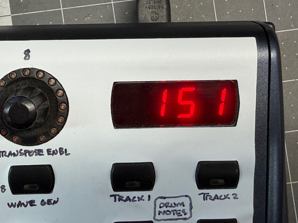 Behringer BCR2000 B-Control USB MIDI Controller Zaquencer Sequencer 151 Firmware