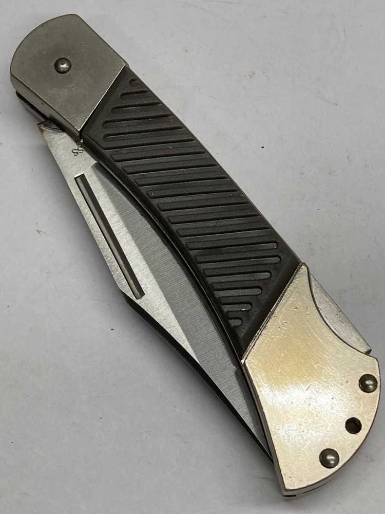 Heavy Duty Lockback Folding Knife w/Plain Blade, Rubber Grip K-7195M
