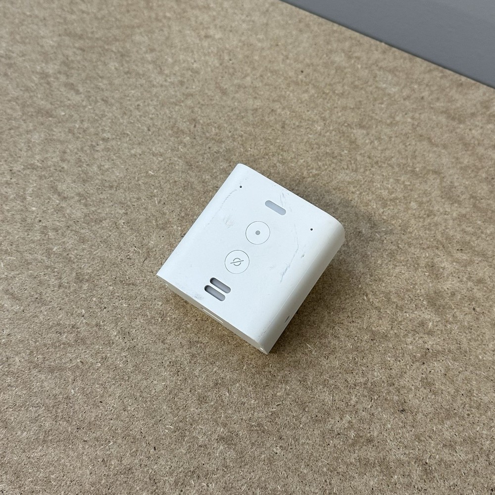 Amazon Echo Flex Plug-in Smart Speaker C77A68 White