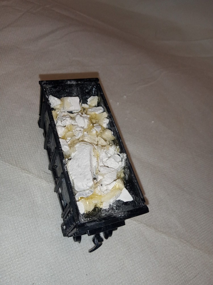 HO SCALE COLE TRAIN CAR B S #6086 WITH LOAD
