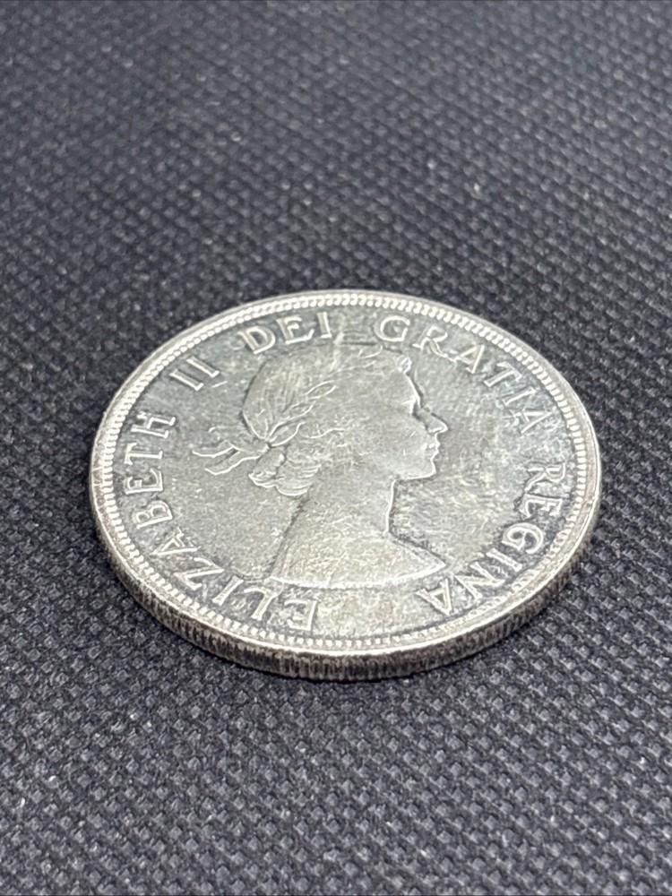 1962 Canada Silver Dollar $1 .800 Nice