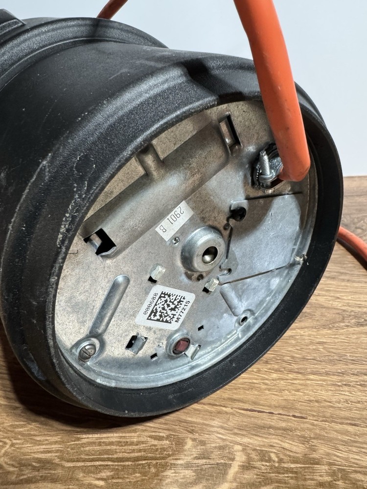 INSINKERATOR PRO COVER CONTROL PLUS GARBAGE DISPOSAL 7/8HP Solid Unit!!