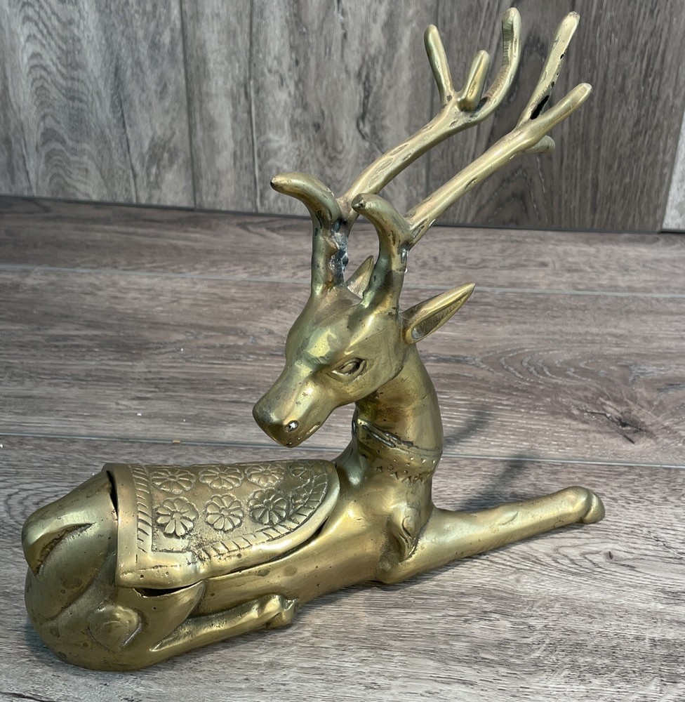 Vintage Solid Brass Stag Deer Laying Down Covered Trinket Box Figure