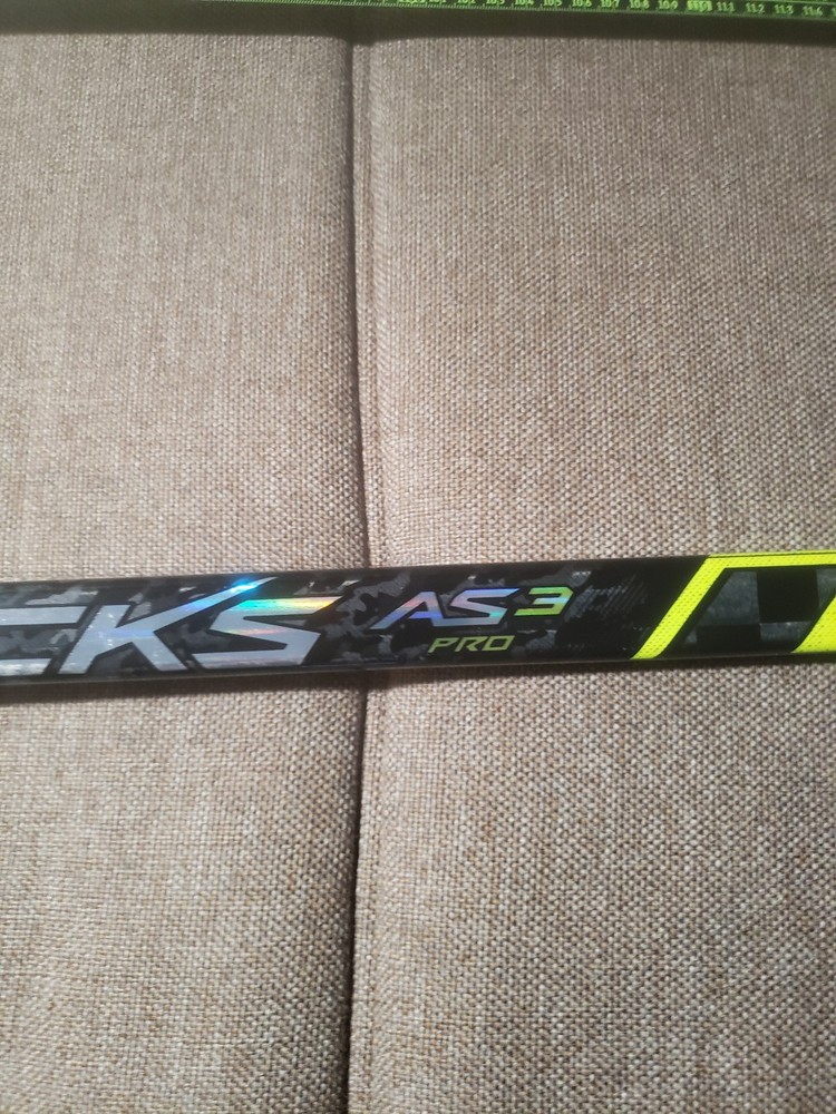 CCM Tacks AS3 Pro Grip Intermediate Hockey Stick Right