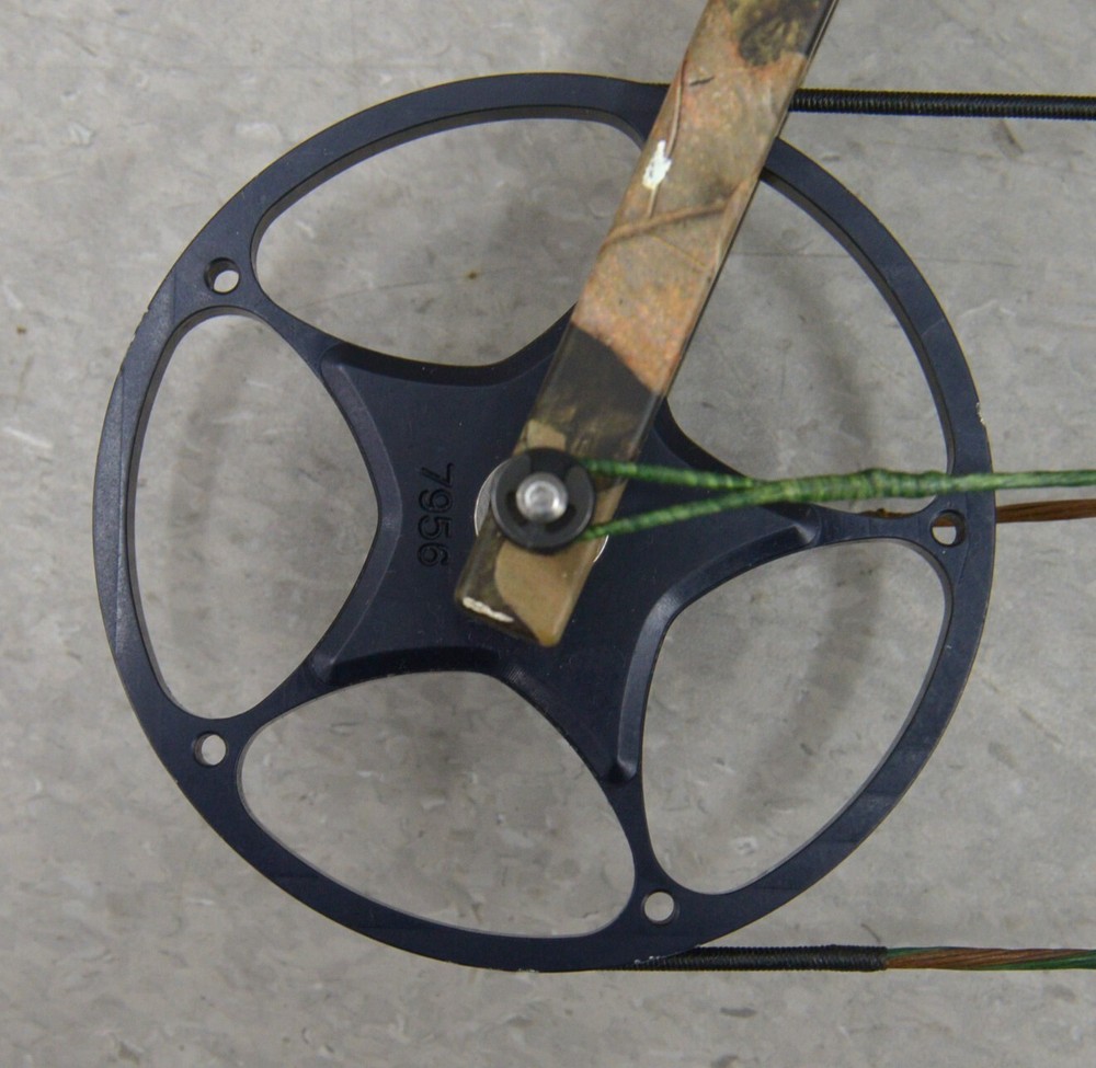 PSE Brute HP Compound Bow 25"-30" 60# Camo