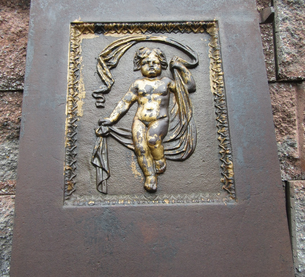 Antique Victorian Cherub Cast Iron Fireplace Insert Fireback w Gate Marks