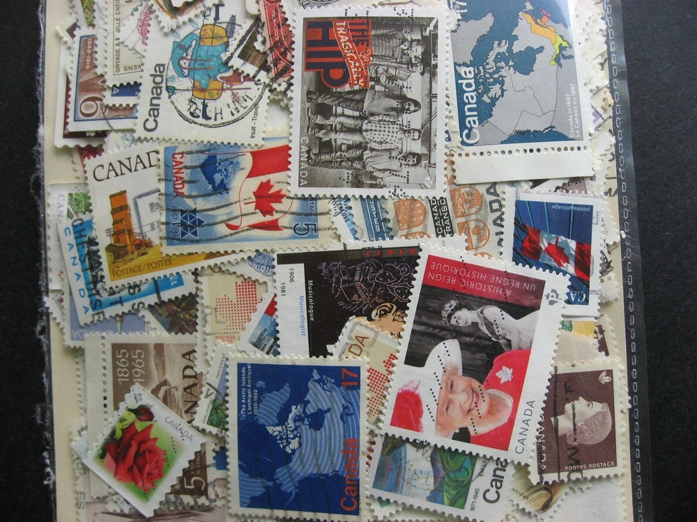 Canada colossal mixture (duplicates,mixed cond) 1000 +SS 35% comems ,65% defins
