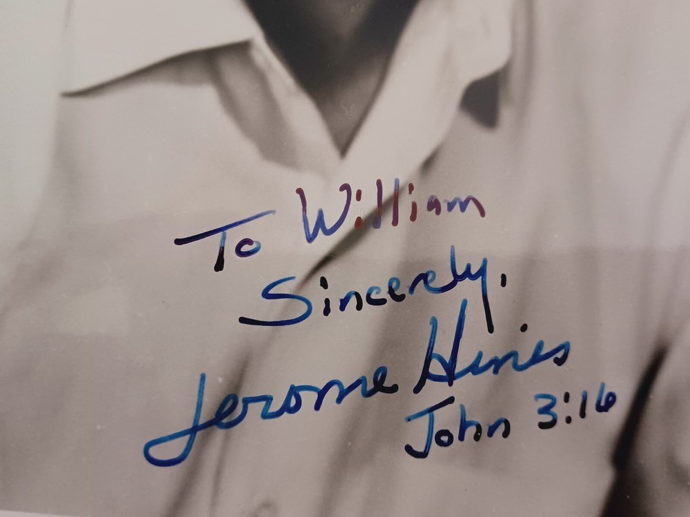 Jerome Hines (d. 2003) Signed 8x10 Photo - Opera Singer