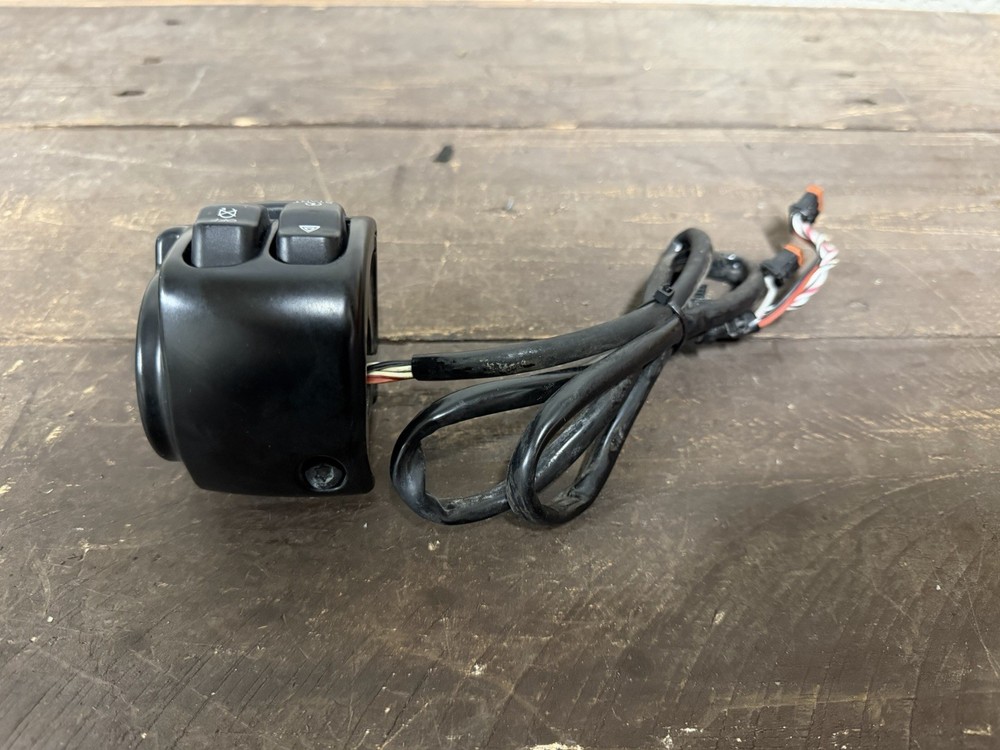 2011 Harley Davidson Softail Heritage Shrine Deluxe STD Right Control Switch