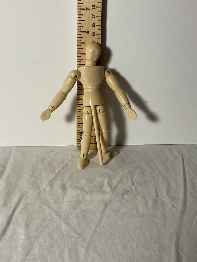 Art model Plastic Human Articulated 5 3/4”