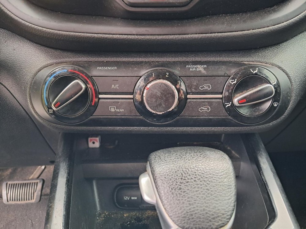 SOUL 2020 Glove Box 4804643