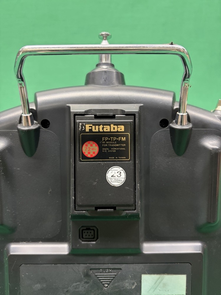 Futaba T9CAP PCM1024 Computerized Airplane System Transmitter with Manual