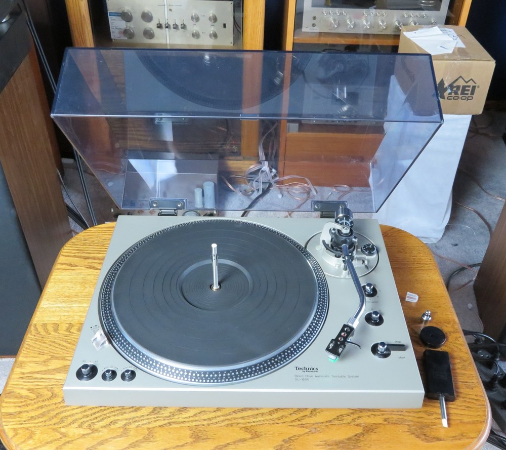 Technics SL-1650 Quality Automatic Stack Direct Drive Turntable Serviced Nr Mint