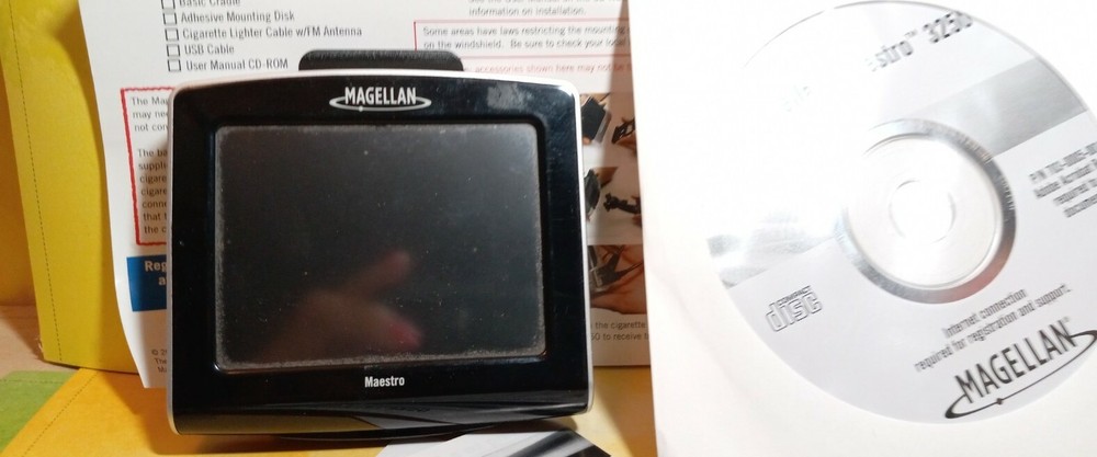 Magellan Maestro 3250 gps unit
