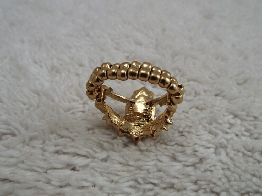 Goldtone Rhinestone Ring ~ Stretchband Size 8 (C3)