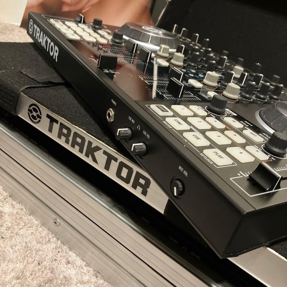 Native Instruments Traktor Kontrol S4 MK2 Good GP
