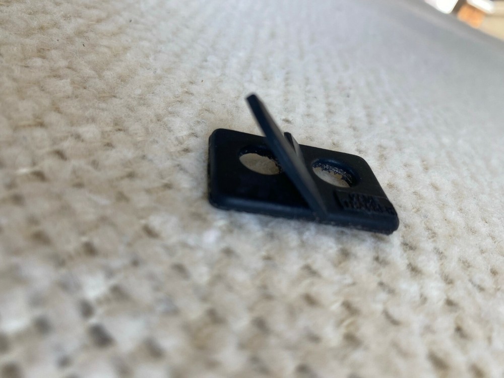 Game Tracker Plastic Flipper Rest