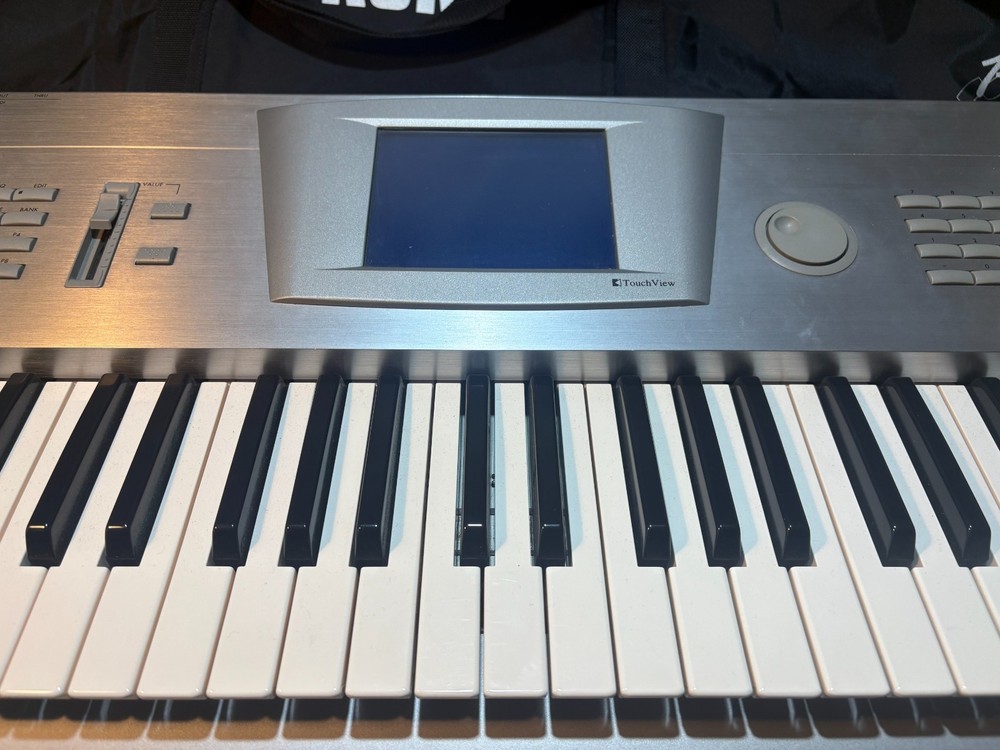 KORG TRINITY Plus 61-Key Keyboard Synthesizer with soft case