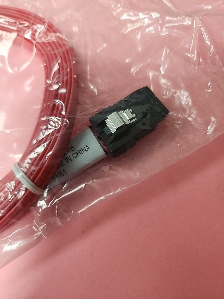 CBL-SFF80870CF-10M SATA Cable