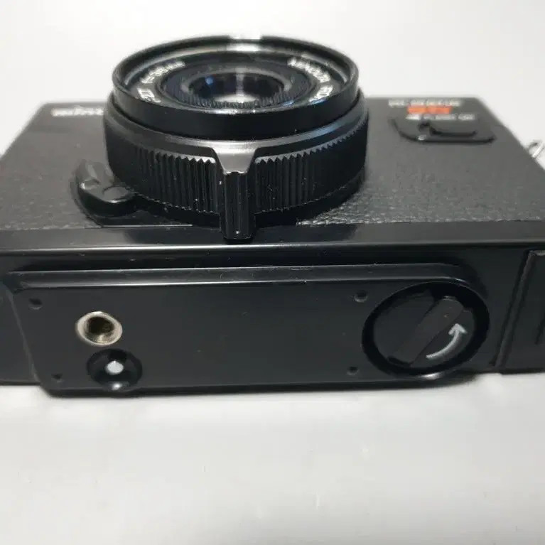 Minolta Hi-Matic SD Rangefinder Film Camera