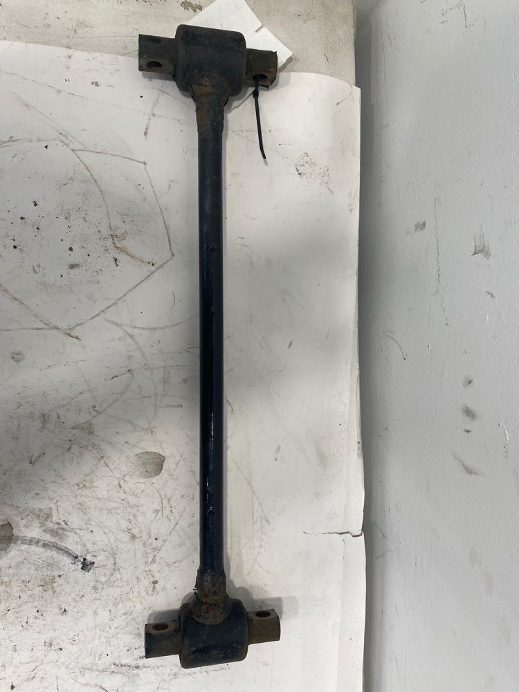 Peterbilt Torque Rod (339-10474)