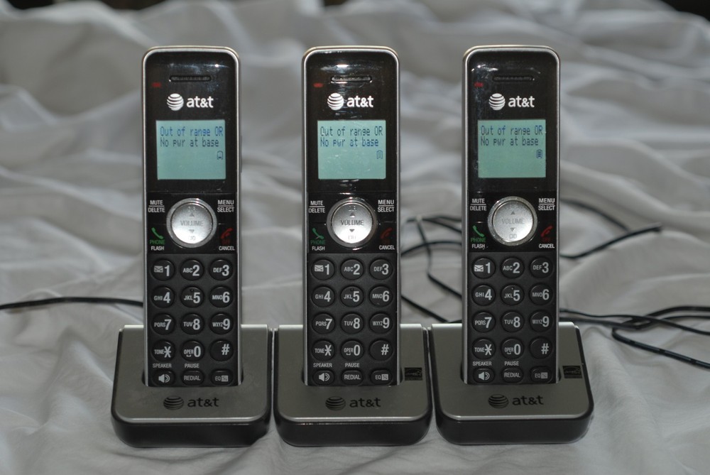 AT&T CL80111 Handset 3-count