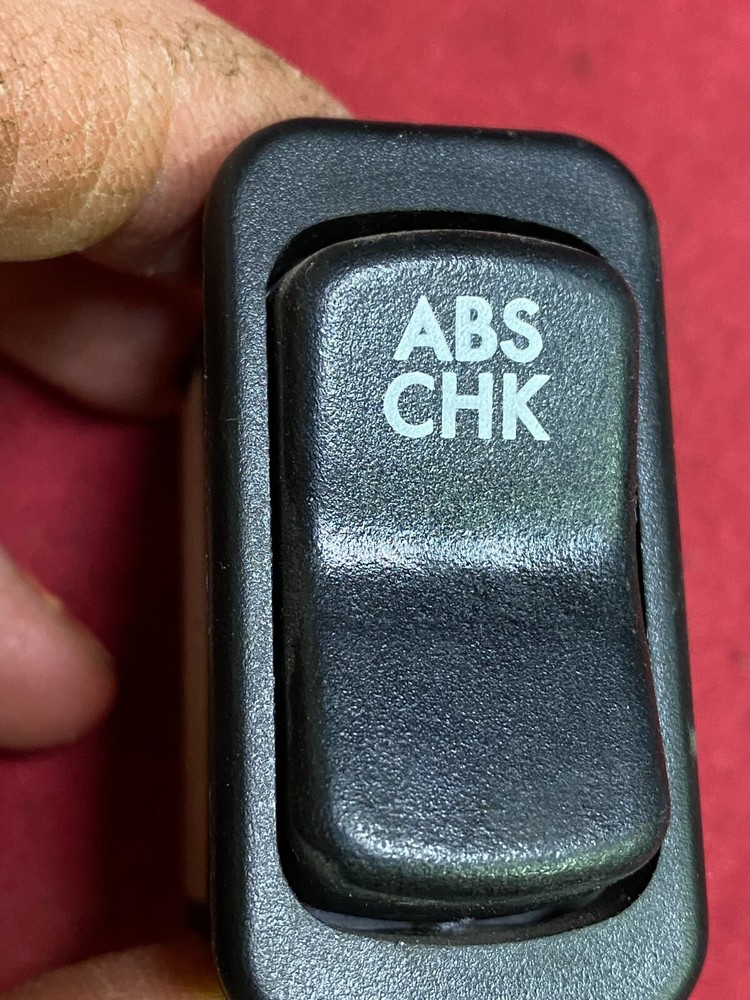 Freightliner  ROCKER SWITCH ABS CHECK A06-30769-104