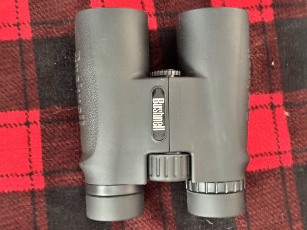 Bushnell 10x42mm Binoculars - Black