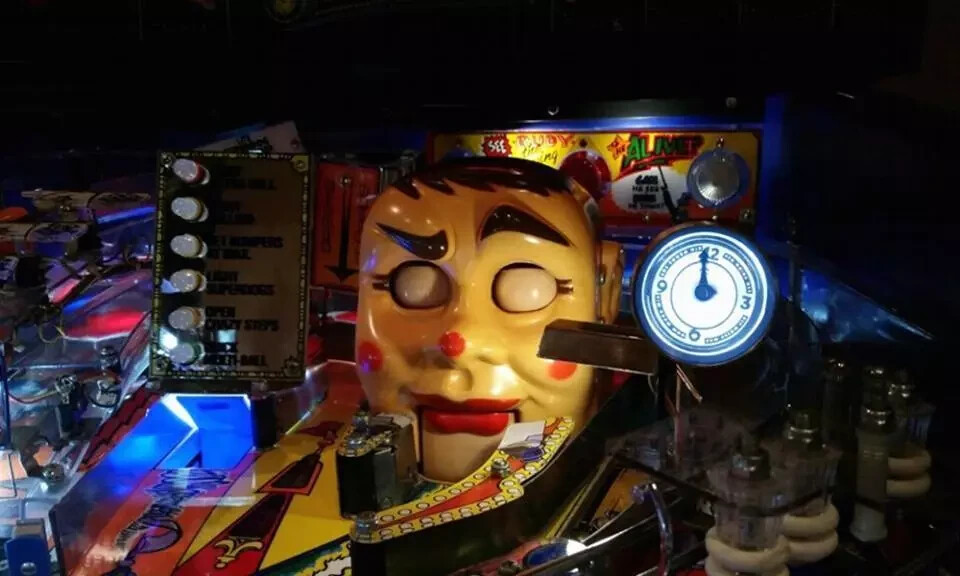 ULTIMATE!!! FUN HOUSE Pinball Interactive Motorised CLOCK Mod FUNHOUSE