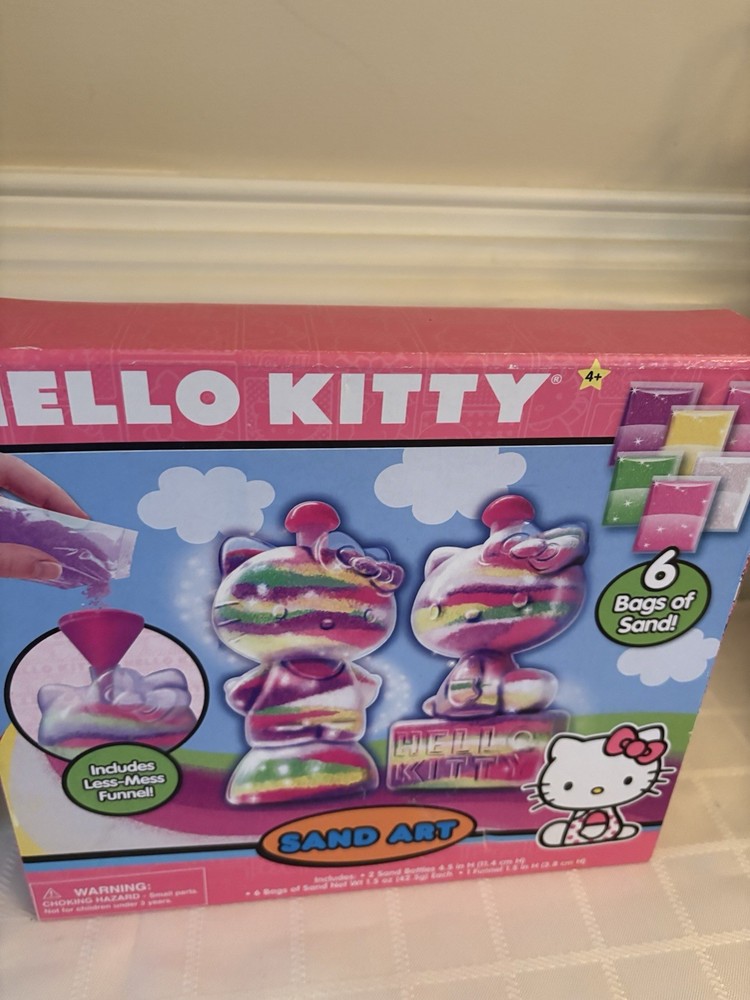 BRAND NEW Hello Kitty Sand Art Craft Learning Kit